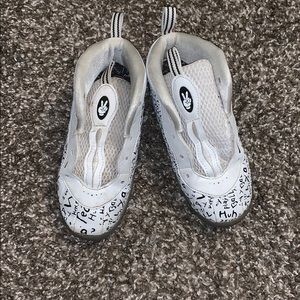 Preloved “Hey Penny” foams